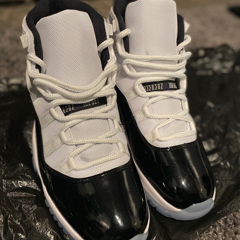 Jordan 11 Concords (SOLD)